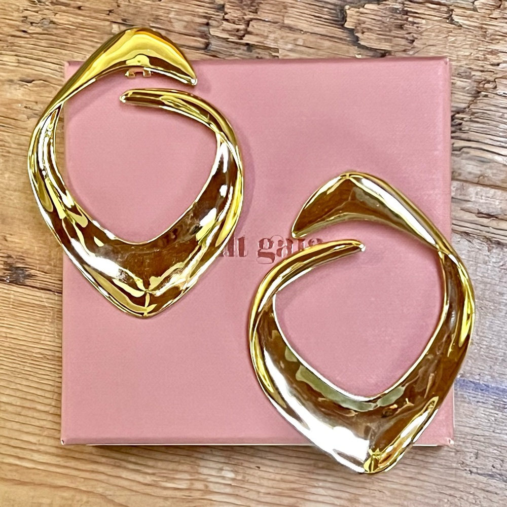 🌺🎉HP🎉🌺 NWT Cult Gaia Lola Earrings